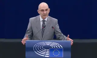 Волгин пред ЕП:  Държавни ръководители, които се прекланят пред нацистки престъпници, няма как да преговарят за членство в ЕС