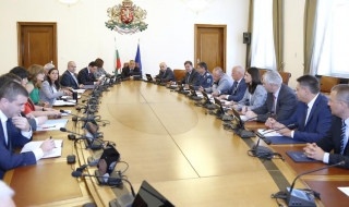 Хвърлят армията срещу терористи