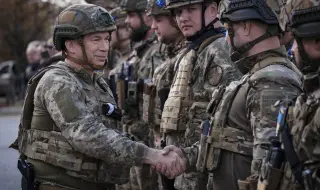 Бащата на украинския военен главнокомандващ се лекува в Москва
