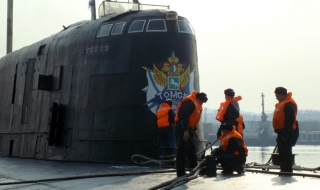 Овладяха пожар в руска ядрена подводница (видео)