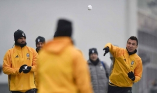 В Ювентус се замерят със снежни топки