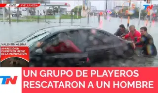 Поне един загинал при бури и порои в Буенос Айрес ВИДЕО