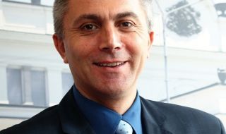 Карадайъ: Разговорите между отделните политически партии са крачка в правилната посока