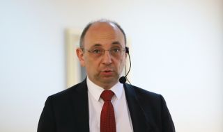Николай Василев: От влизането на България в ЕС в страната не са правени  важни реформи