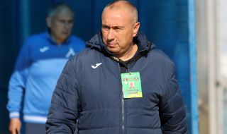   Мъри Стоилов: Прекалено примитивни са нещата, които се случват в българския футбол