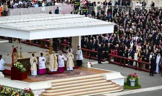 Започна встъпителната литургия на Лъв XIV във Ватикана (НА ЖИВО) 