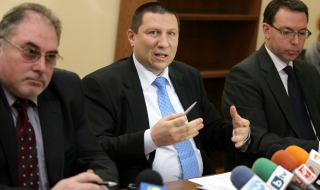 Спецпрокуратурата: При нас шоу няма, има рутинна работа