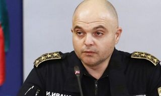 Фандъкова взе на работа уволнения за полицейското насилие главен секретар на МВР