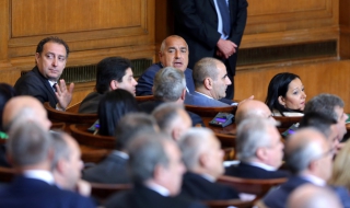 Депутатите се скараха за актуализацията на бюджета