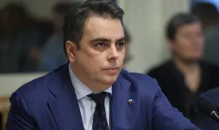 Асен Василев: Поддържането на нулев дефицит в бюджета би означавало политика на стабилната бедност