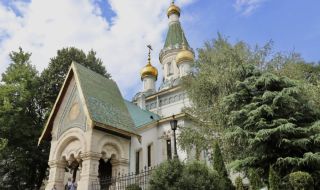 Продължава ли Руската църква да е квартира за шпиони в расо?