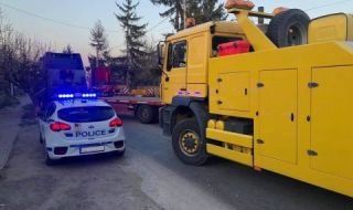 Автобус с деца катастрофира край Горна Малина