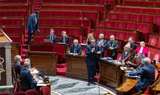 French government survives two no-confidence votes 