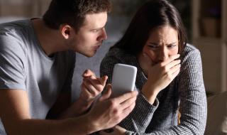 Трябва да приключите връзката си незабавно, ако се случват тези неща