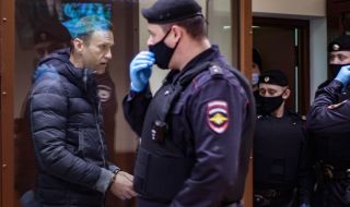 Здравето на Навални се влошава, „животът му е в опасност”