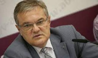 Румен Петков: Смущаващо е, предлагат ни по-уродлива форма на КДС от 60-те години