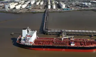 Иран въведе алтернативни маршрути за корабите в Ормузкия проток