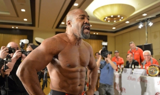 Нокаут за Бригс и пак Кличко е на прицел