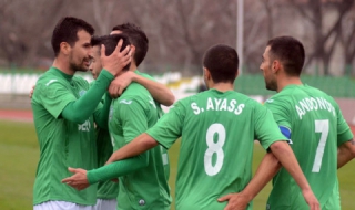 Берое изнесе лекция на Славия