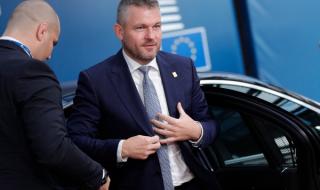 Премиерът на Словакия оцеля при вот на недоверие