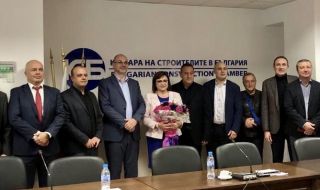 Нинова пред строителната камара: Най-важно е да спасим българските фирми и работници