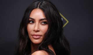 Ким Кардашиян по бански и без грим (СНИМКА)