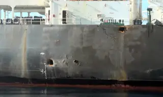 Хуси обстреляха израелски петролен танкер в Червено море