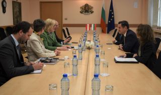 Компания от Топ 10 в производство на чипове в света ще обучава български кадри