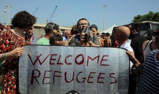 Рим: Повече няма да бъдем бежанският лагер на Европа (СНИМКИ)
