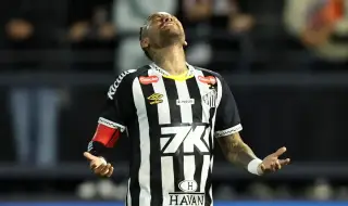 Why doesn't Neymar lock himself in the toilet? 