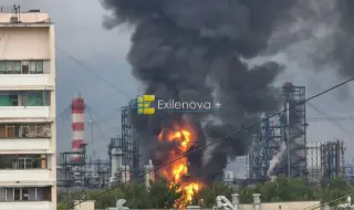 Украински дронове отново атакуваха Московската нефтопреработвателна рафинерия, поразен е търговски център в столицата