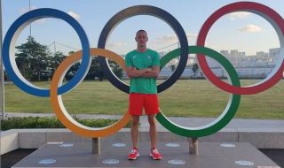 Любомир Епитропов с рекорд и олимпийски полуфинал на 200 метра бруст
