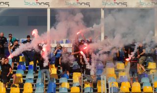 Левски кани феновете си на скара и бира за мача с Черно море 