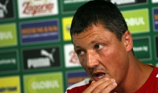 Любо Пенев сяда на масата за преговори