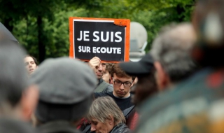 Във Франция гласуват нов закон за разузнаването