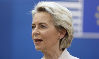 Председателят на ЕК към страните от ЕС: Бързо пратете оръжие на Украйна