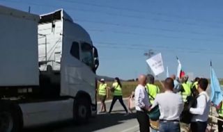 Пътищарите отмениха блокадите на два прохода