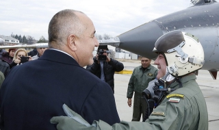 Ненчев: 6 нови двигателя за МиГ-29 ще бъдат доставени с обществена поръчка