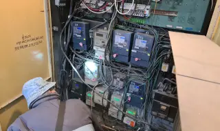 НС: Либерализацията на тока за бита се отлага за неопределено време
