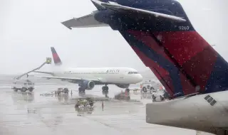 Снежна буря нарушава полетите в САЩ