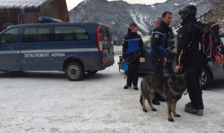 Петима военни загинаха в лавина във Франция (Видео)