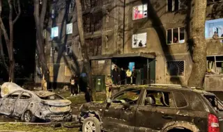 Русия атакува масирано Харков, ранени са 46 души в жилищен блок, 29 пострадаха в Запорожие