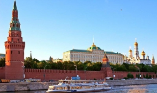Кораб се запали в Москва