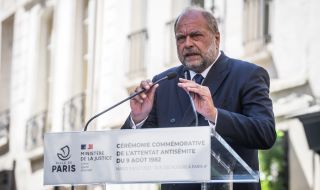 Френският министър на правосъдието е изправен пред съд