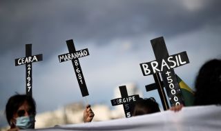 Протест в Бразилия срещу управлението на здравната криза
