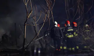 Двама загинаха при пожар в къща в Габрово