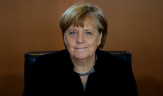 Меркел: Затварянето на балканския път не реши проблема