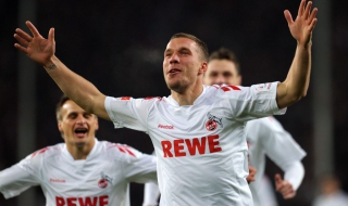 "Билд": Подолски подписа с Арсенал