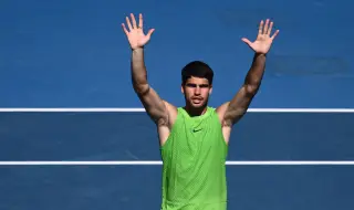 Карлос Алкарас стигна до трети пореден четвъртфинал в Австралия