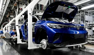 VW cuts another 50,000 jobs, 4 plants at risk